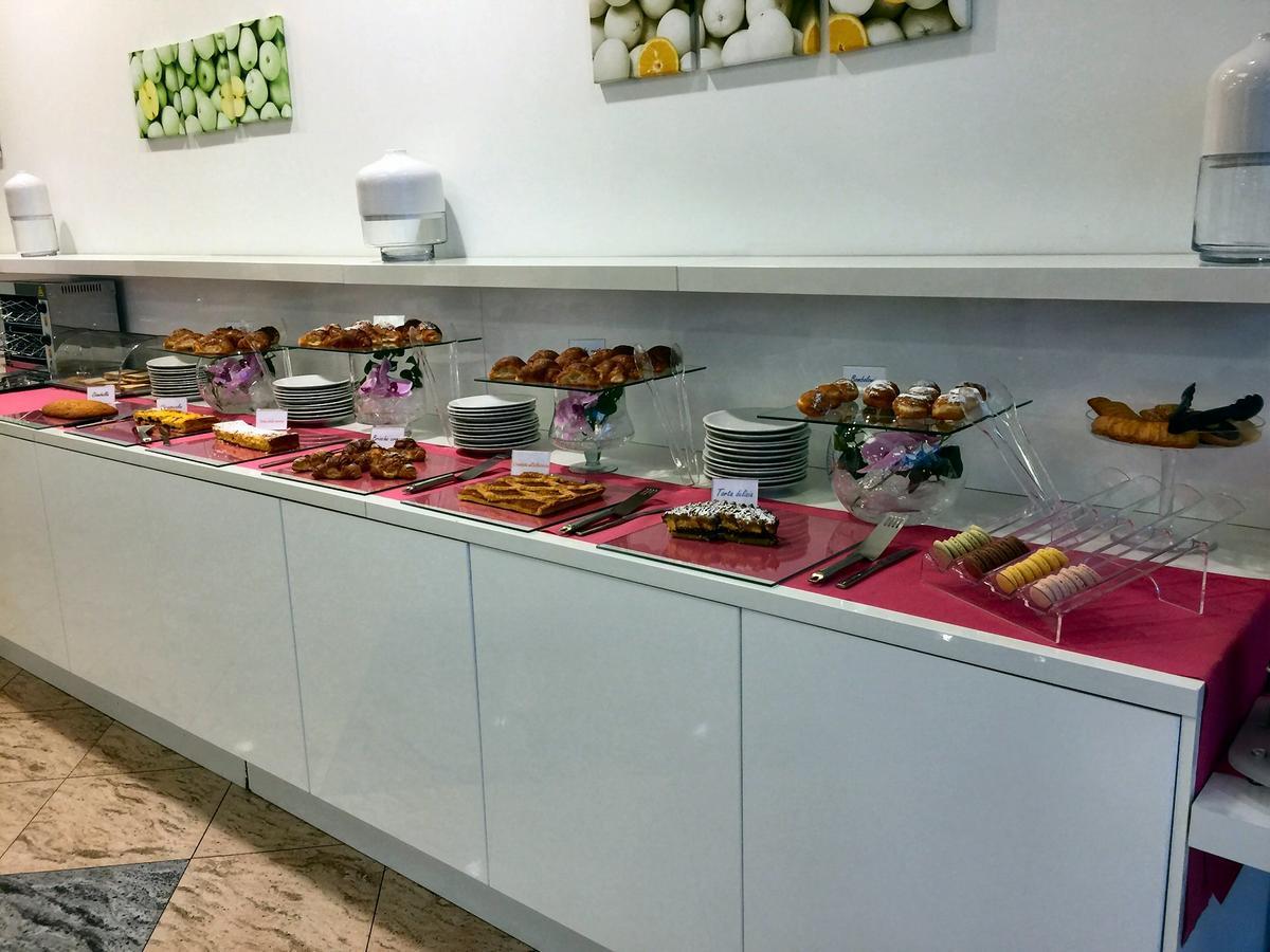 Hotel Byron 리미니 외부 사진