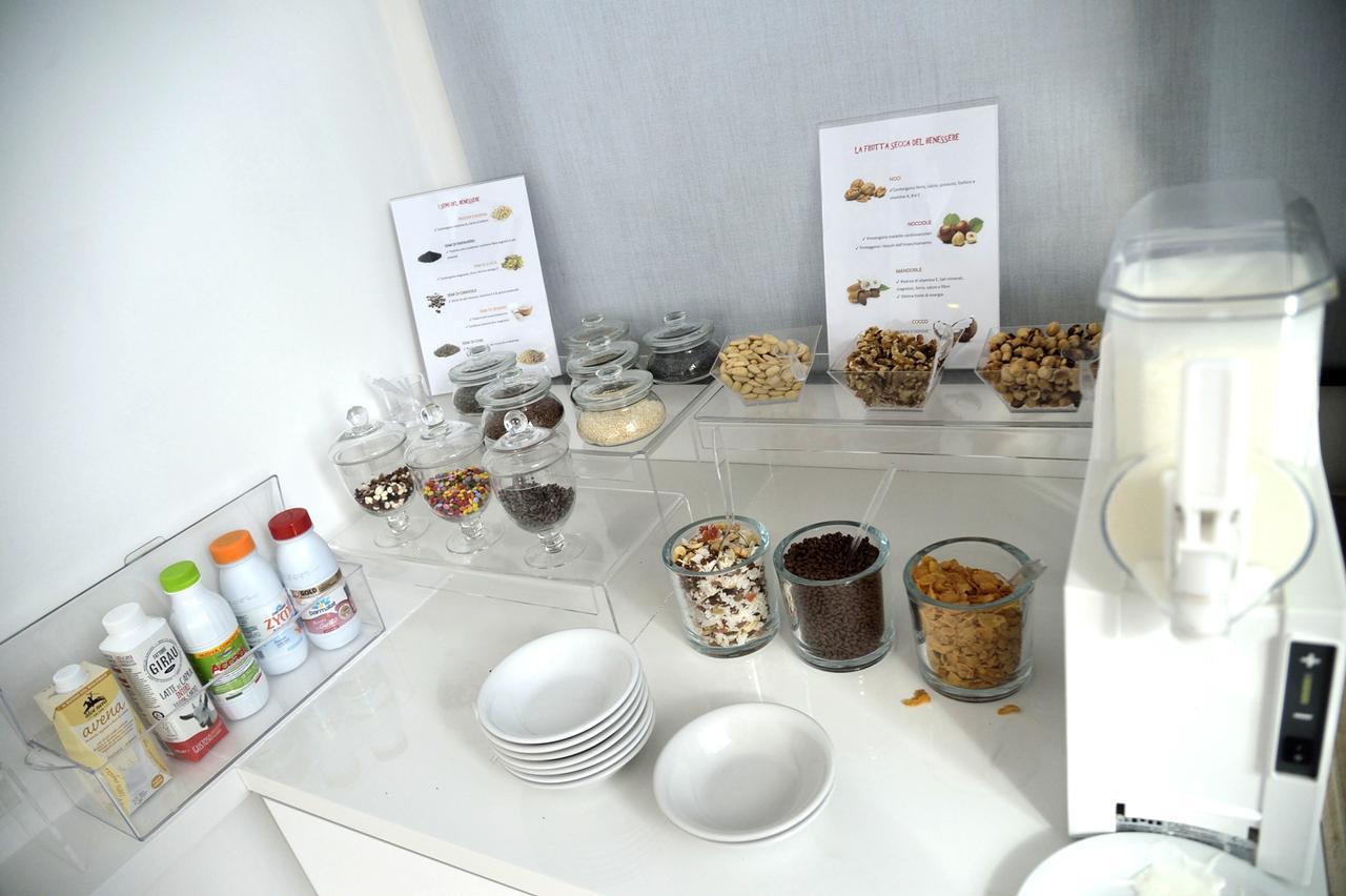 Hotel Byron 리미니 외부 사진