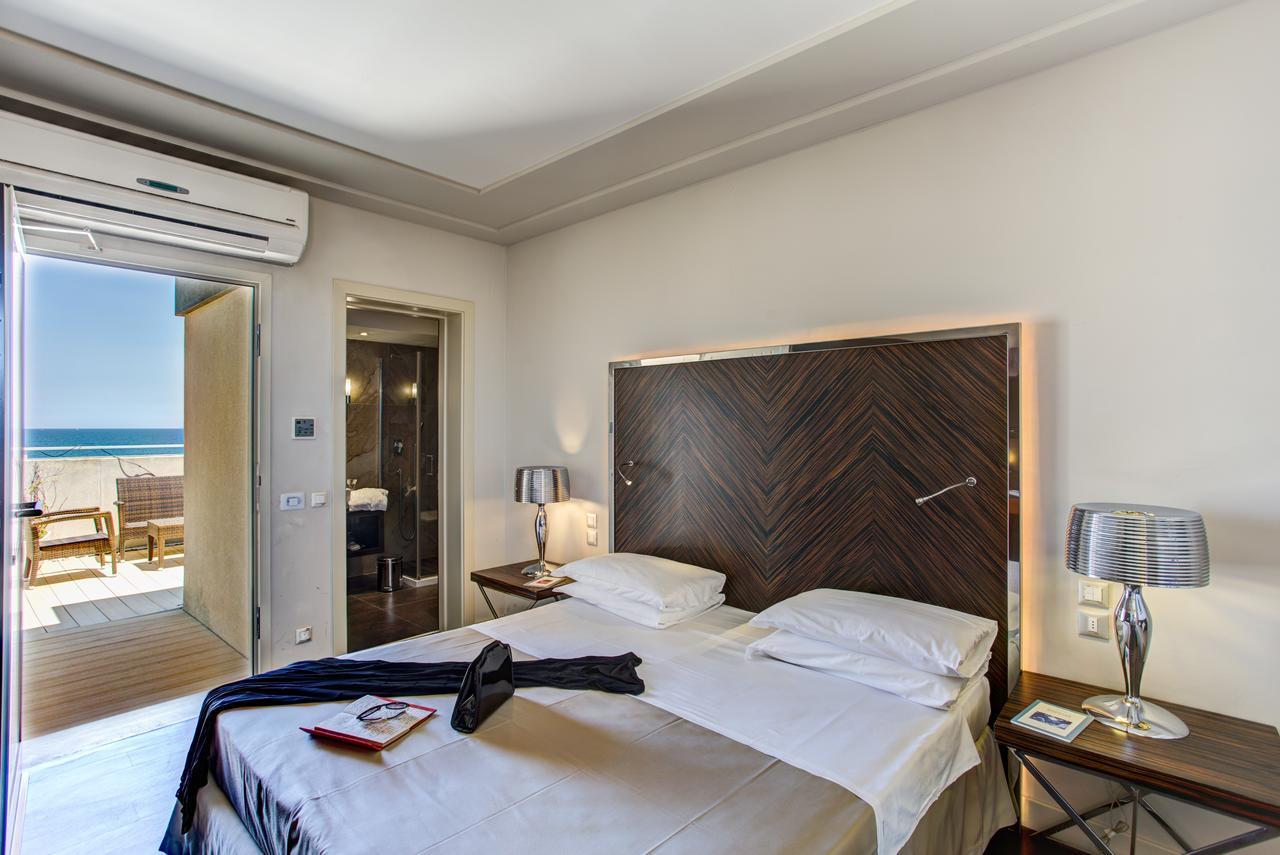 Hotel Byron 리미니 외부 사진