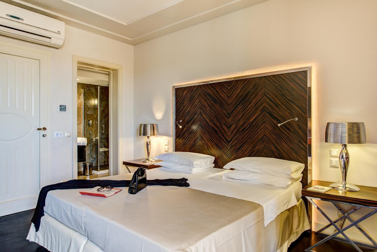 Hotel Byron 리미니 외부 사진